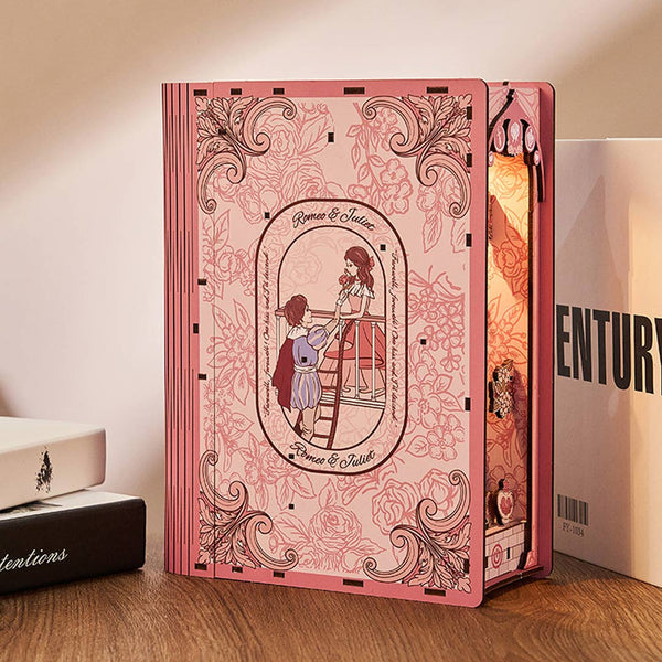 Romeo & Juliet Wooden Book Nook Kit