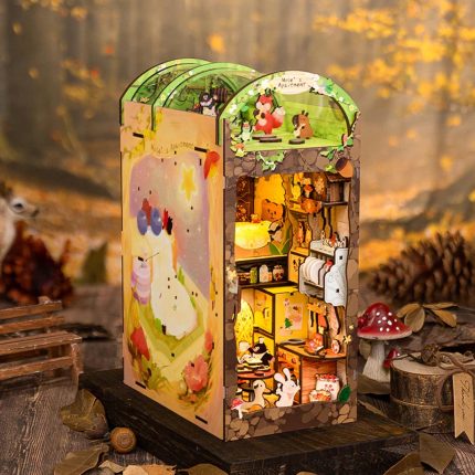 Mole's Apartment DIY Book Nook Bookshelf Insert